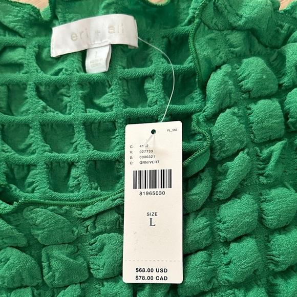 Green Textured Women's Top - Picture 12 of 15